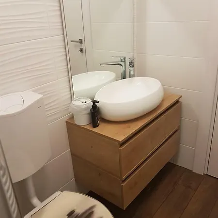 Apartment Miran Odmor U Srcu Pule! Iva 60m2.